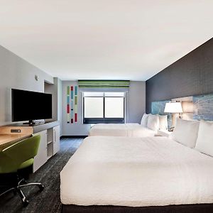 Queen Room Two Queen Beds